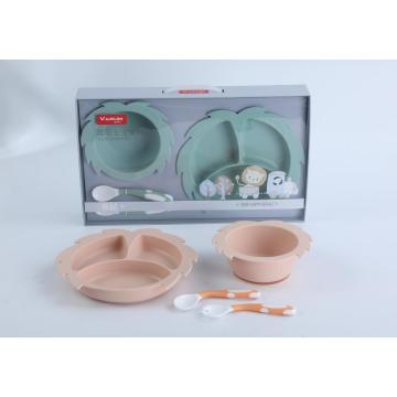 Set di stoviglie per bambini in silicone da 4 pezzi