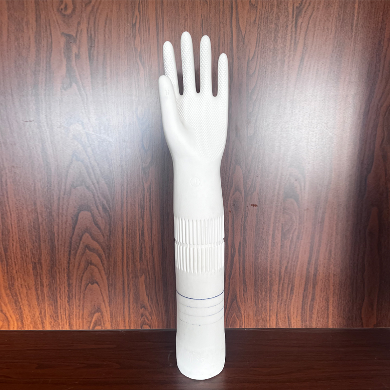 Corrosion-resistant ceramic hand mold