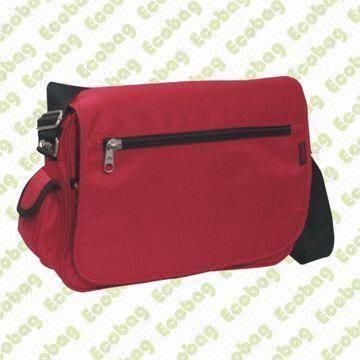 Shoulder Bag with Internal Organizer