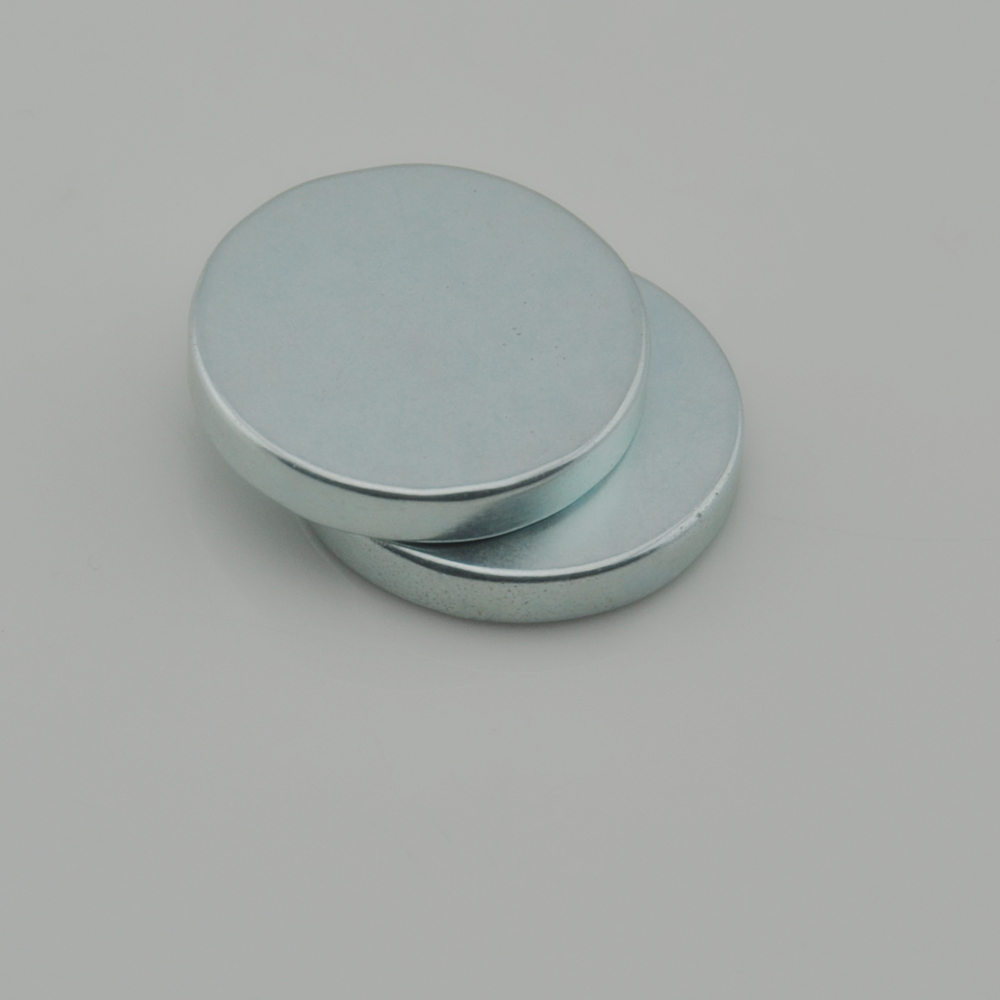 Rare earth disc magnet