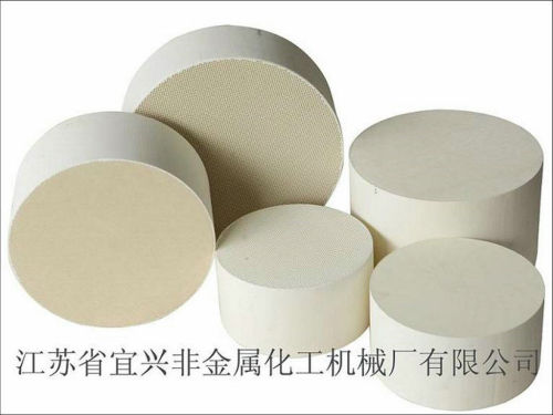 White Alumina Ceramic Substrate Round For Selective Catalytic Reduction