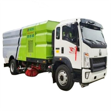 China Factory Sinotruk Howo Diesel Street Sweeper Truck in vendita