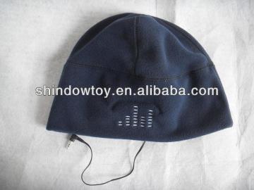fashion new strip knitted beanie cap hat earphone with woven lable for customized logo