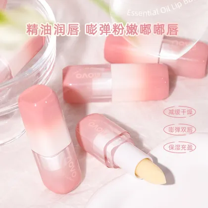 Colorless Moisturizing Lip Balm to Fade Lip Lines