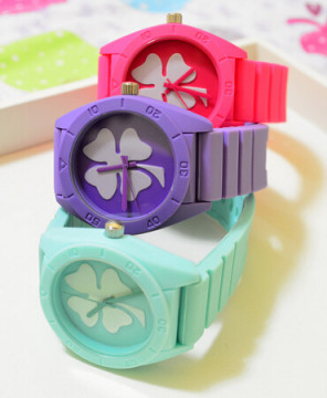 2014 newest fashion custom cheap silicone rubber watch wristbands