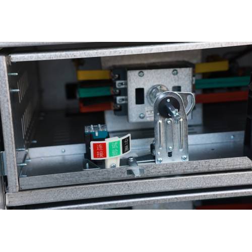 GCS Compact low voltage drawout switchgear