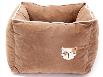 cute cat bed warm for cats