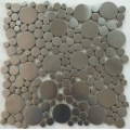 Mosaico in acciaio inossidabile con design arrotondato