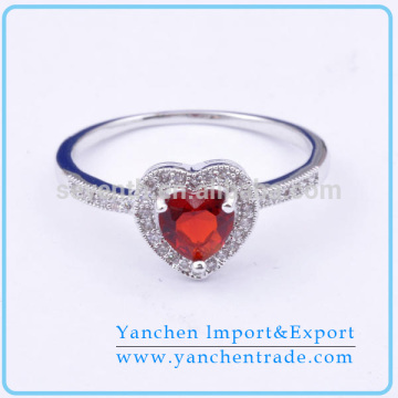Latest Design Heart Shaped Engagement Ring with Rhodium Plated CZ Diamond