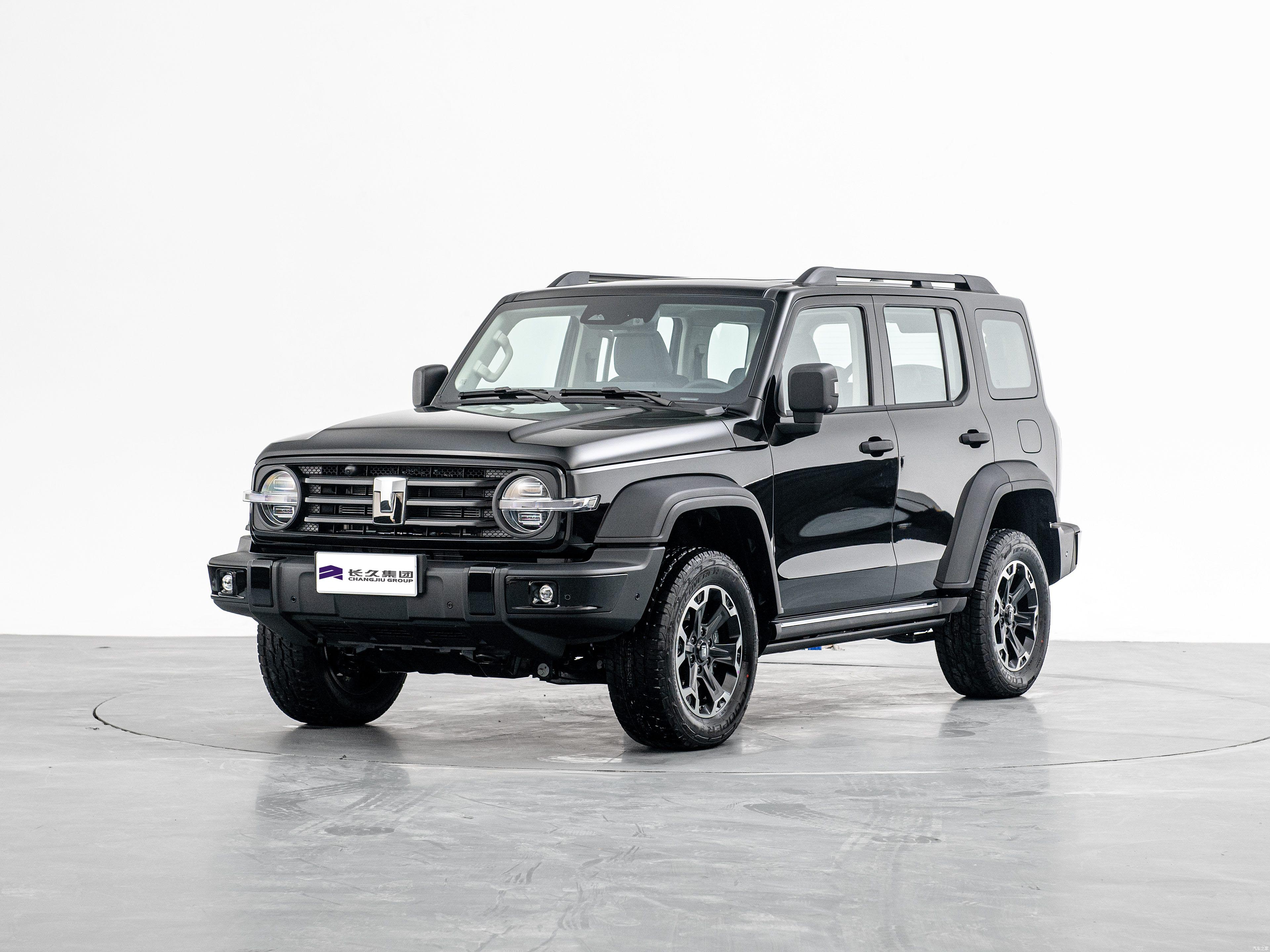 Tank300 HI4-T插电式混合越野SUV