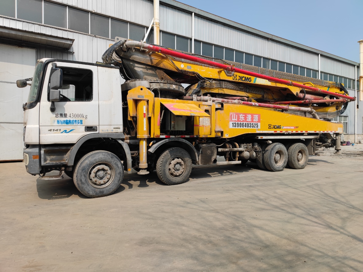 XCMG Mercedes-Benz 56-meter HB56K