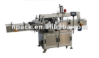 Square bottle labeling machine