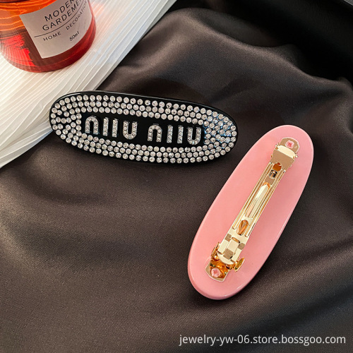 Fancy Summer Hair Accessories: Girls' Acrylic Diamond Hairpins & Headdresses for Women