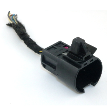 Auto Plug Waterproof Blade Switch for Holiday Specials Tail Lamp Wire Harness