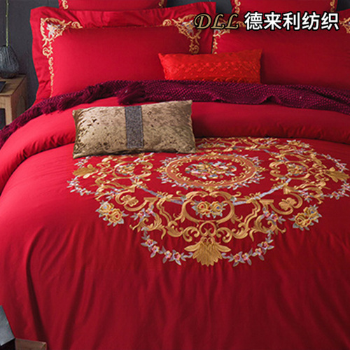 طقم سرير تطريز باروكي قرمزي مكون من 4 قطع