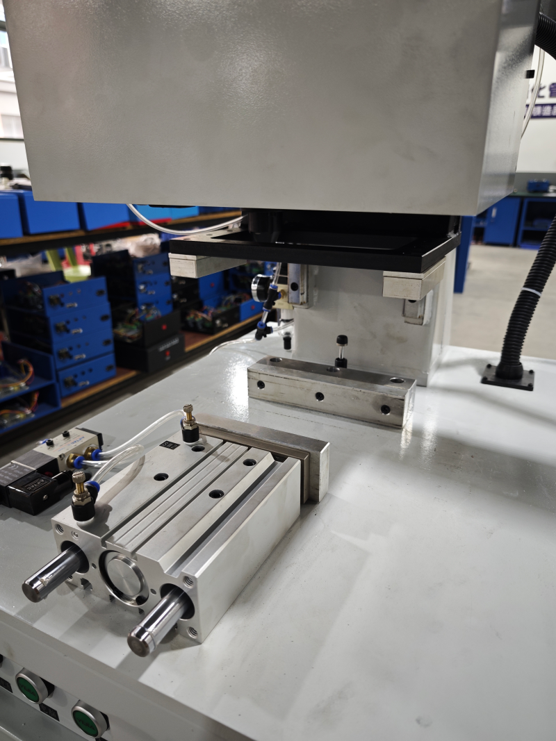 tooling fixtures support flexible fine-tuning