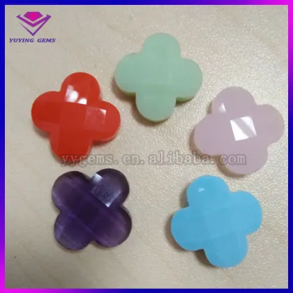 Four-leaved clover shape glass stone green jade milky glass gemstones