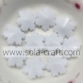 Perline di fiocchi di neve di cristallo irregolari di colore bianco da 14 mm di vendita calda in forniture per decorazioni natalizie