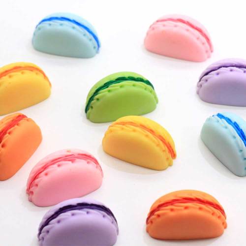 Ciondoli con ciondoli cabochon in resina di biscotti dolci artificiali colorati a forma di torta semicircolare per gioielli per bambini con ornamento portachiavi