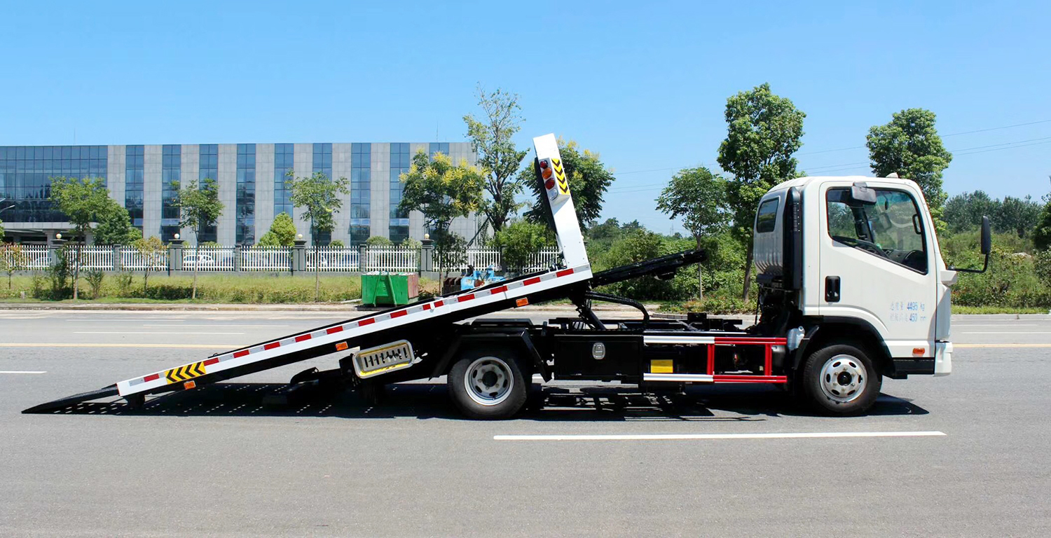 3 tons Light-duty flatbed tow truck