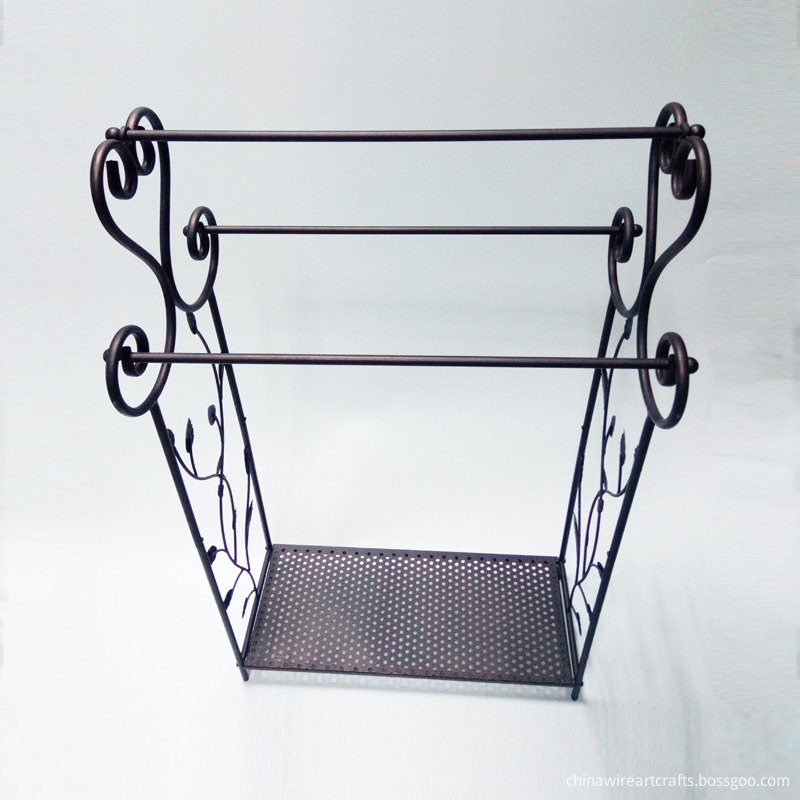 Antique Design Metal Bathroom Towel Rack