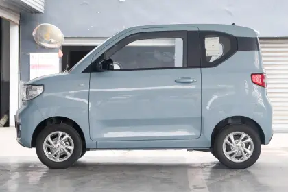 New Chinese Electric Vehicle: Wuling Hongguang MINIEV - Mini EV Cars