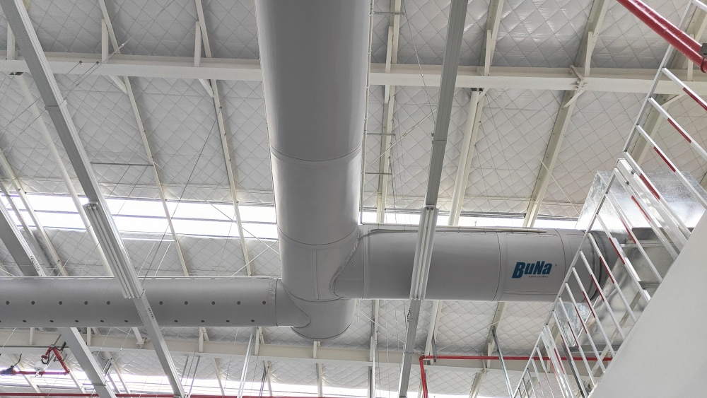Production workshop applied air distribution pipe