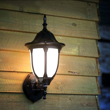 Warm White Modern Aluminum E27 Glass Wall Lamps For Hotel