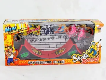 FINGER SKATING WITH PLAYGROUD