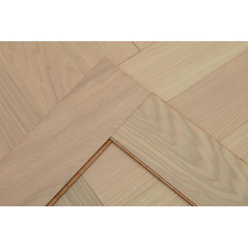 Thiết kế mới White Wash Oak Herringbone Sàn kỹ thuật