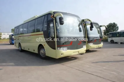 Hot Sales: Dongfeng 45 Seats County Bus and Coach Bus