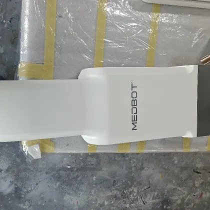 thermoformed column cover of medical surgical robot