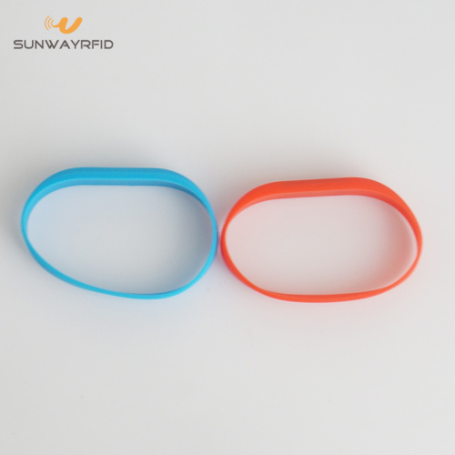 New Design FDA grade silicone material rfid wristbands