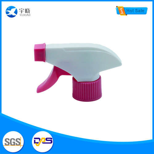Розовый и белый триггерный распылитель с тонким соплом