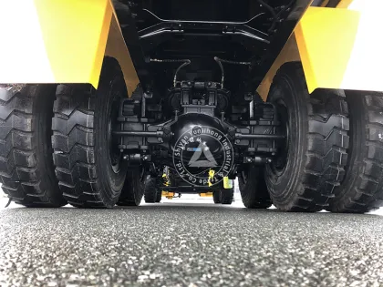 Dongfeng big 8x4 low cabin special cargo truck flatbed lorry truck for sale