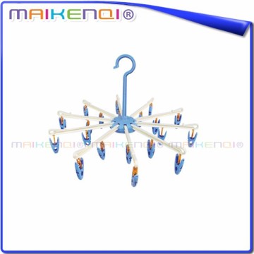 High quality new style plastic clothes hanger