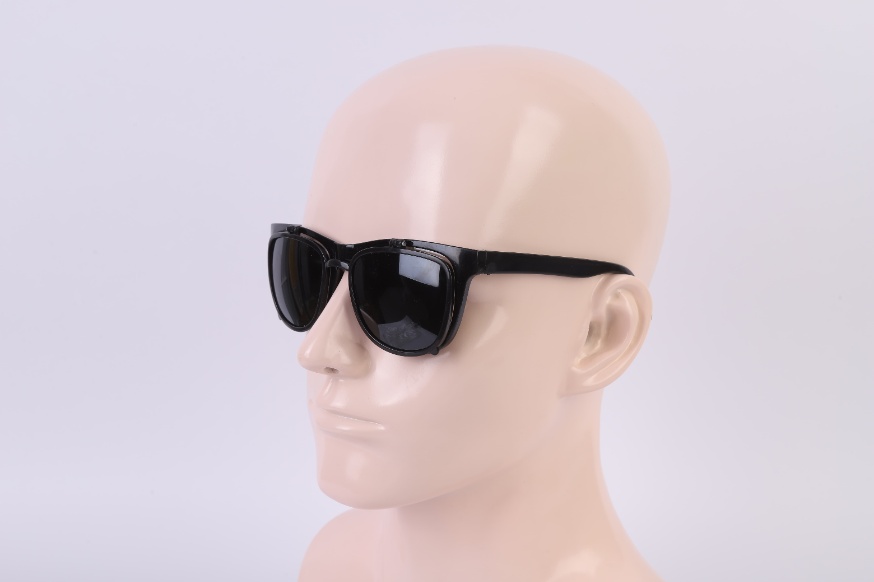 Flip safety glasses