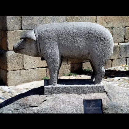 Garden decor gray granite pig statue life like stone lucky pig