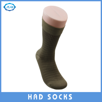 The Grid Pattern Men Dress Socks