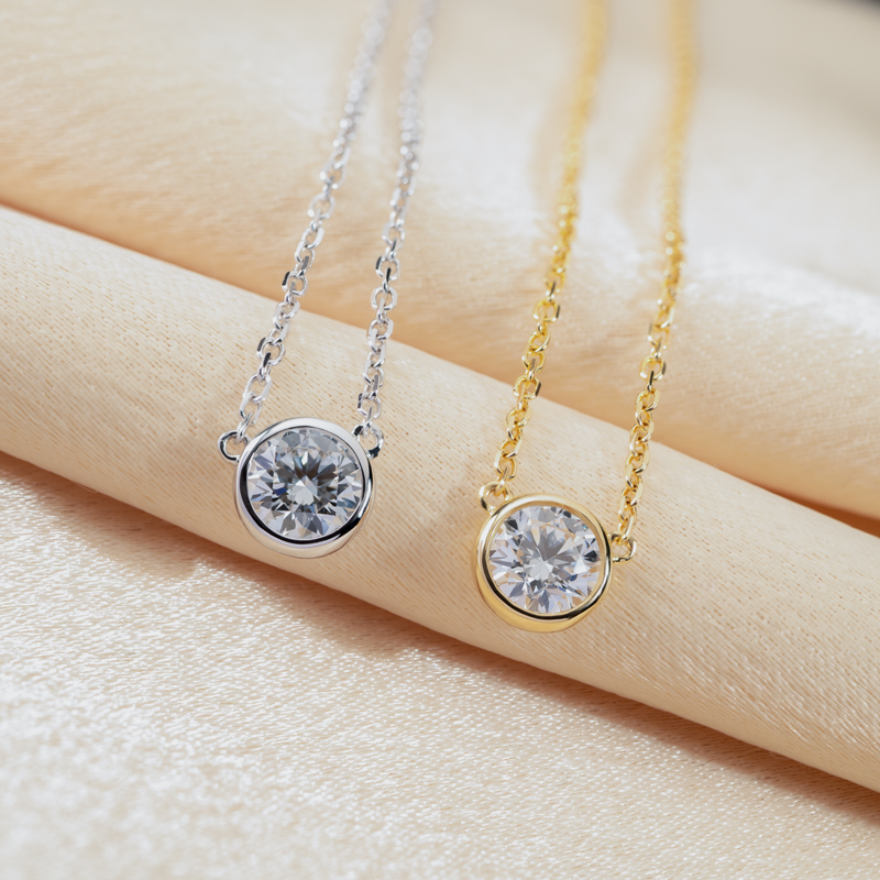 Lab diamond necklace para kay nanay bilang isang makabuluhang regalong alahas para sa Araw ng Ina