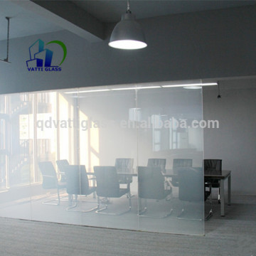 Self-adhesive switchable smart glass film for building