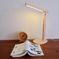 Nordic Free Regulowana drewniana lampa stołowa