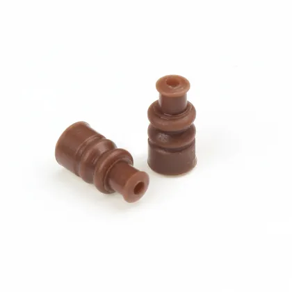 Waterproof plug connector 7158-3168-80 YAZAKI in stock
