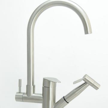 Flexible hose commercial pull out kitchen faucet with sprayer