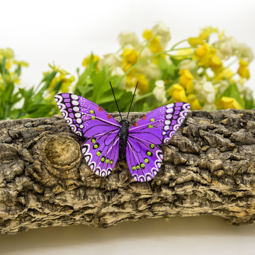 Mariposa, en, árbol de navidad