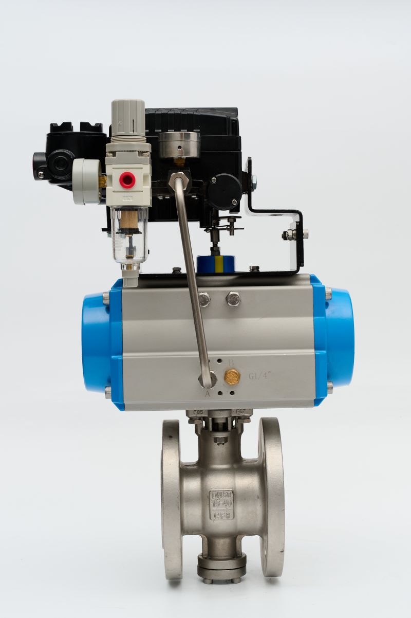 Pneumatic V-type flange regulating ball valve