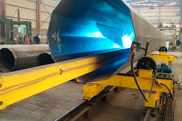 Single Arm Internal Welding Machine