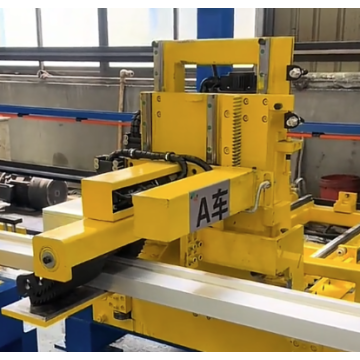 アルミニウムプロファイルを備えた純粋な電動牽引機