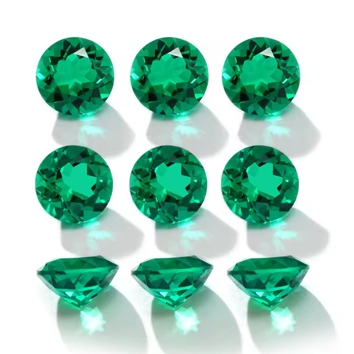 Lab lumago round cut Emerald at Sapphire