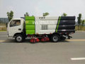 Dongfeng 4-5.5cbm Street Sweeper Truck